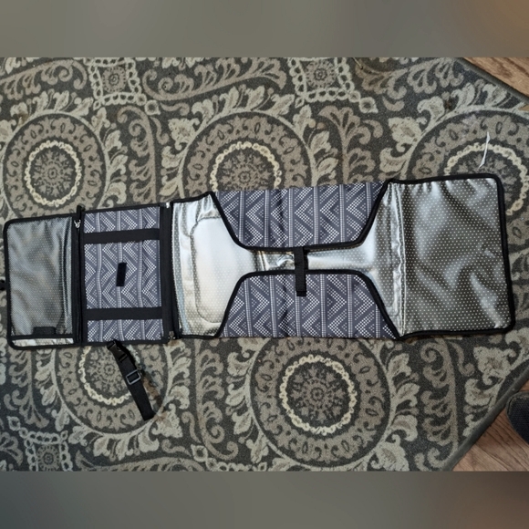 Traveling Diaper Bag & Mat - Picture 3 of 3